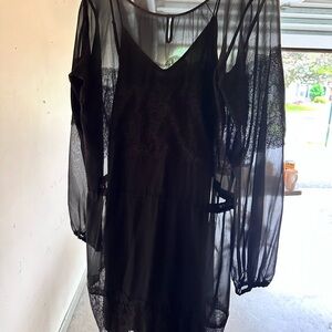 Gold hawk size M 100% silk slip sheer overlay lace detail